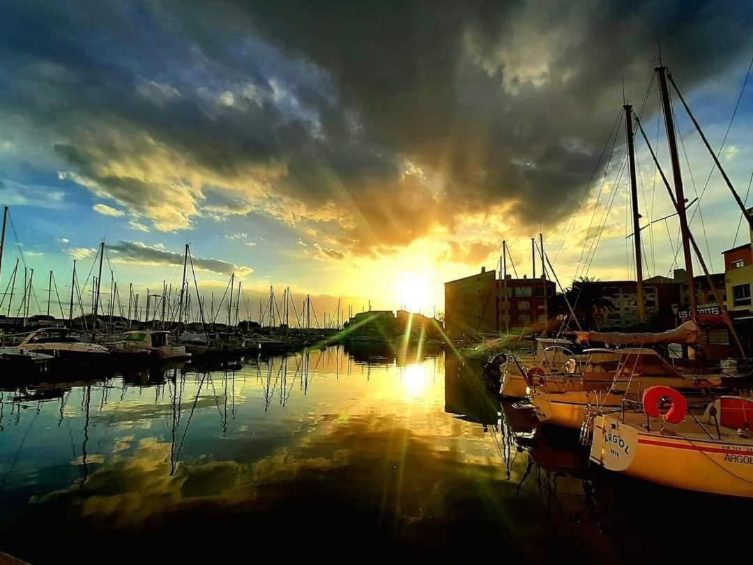 Cap D'Agde Port Lano T2 Clim, Piscine, Tennis Et Parking ภายนอก รูปภาพ