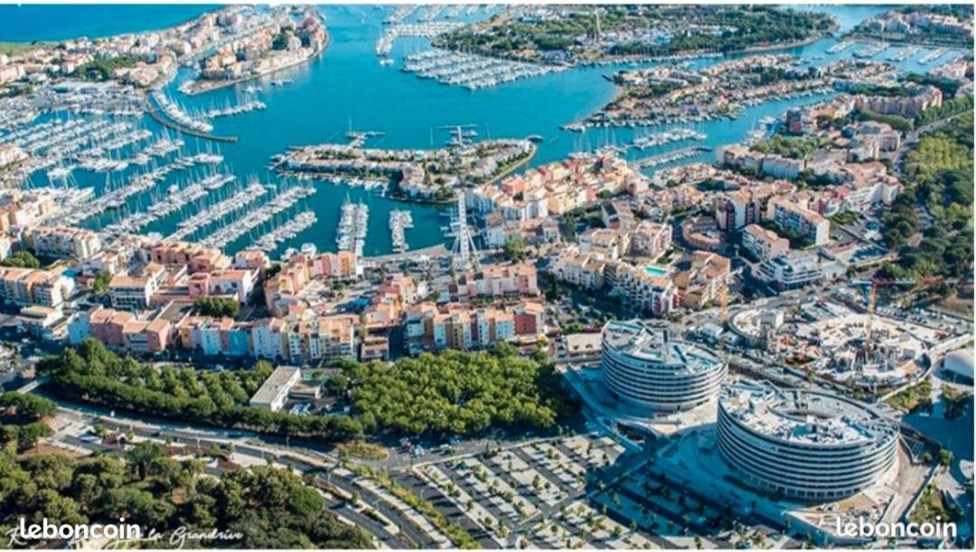 Cap D'Agde Port Lano T2 Clim, Piscine, Tennis Et Parking ภายนอก รูปภาพ